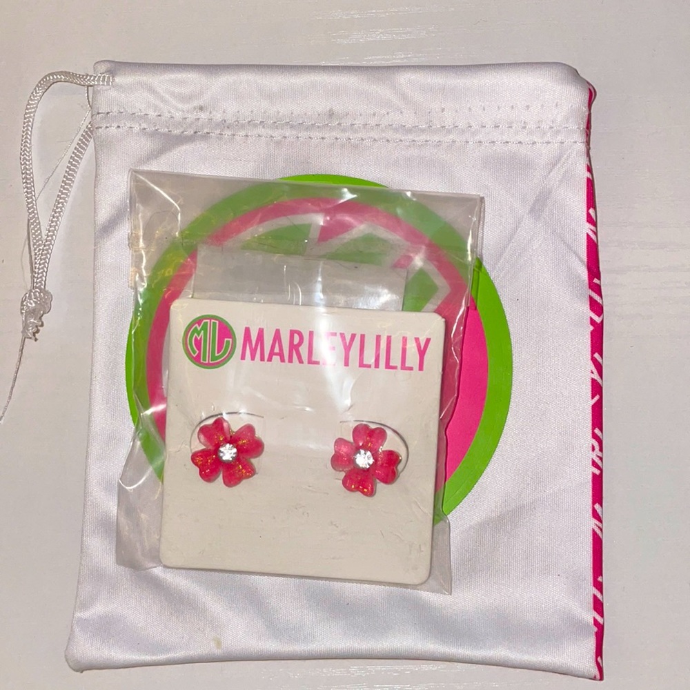 Marley Lily flower earrings